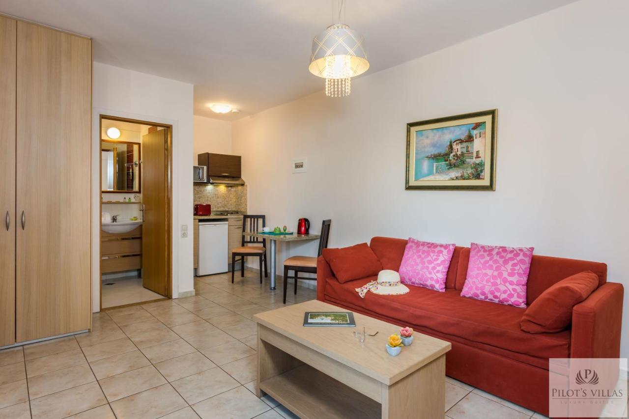 Pilot'S Villas Luxury Suites Hersonissos  Ngoại thất bức ảnh