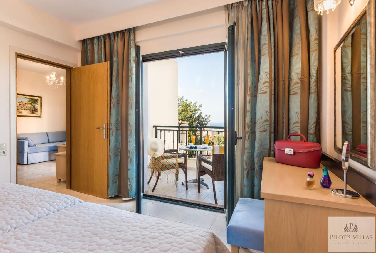 Pilot'S Villas Luxury Suites Hersonissos  Ngoại thất bức ảnh